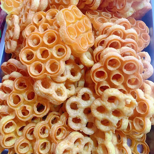 怀旧零食梅花酥加气泡柱包装