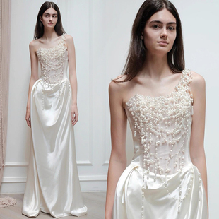 轻婚纱新娘2025新款 出门纱高端轻奢小众白色订婚晚礼服 高级感法式