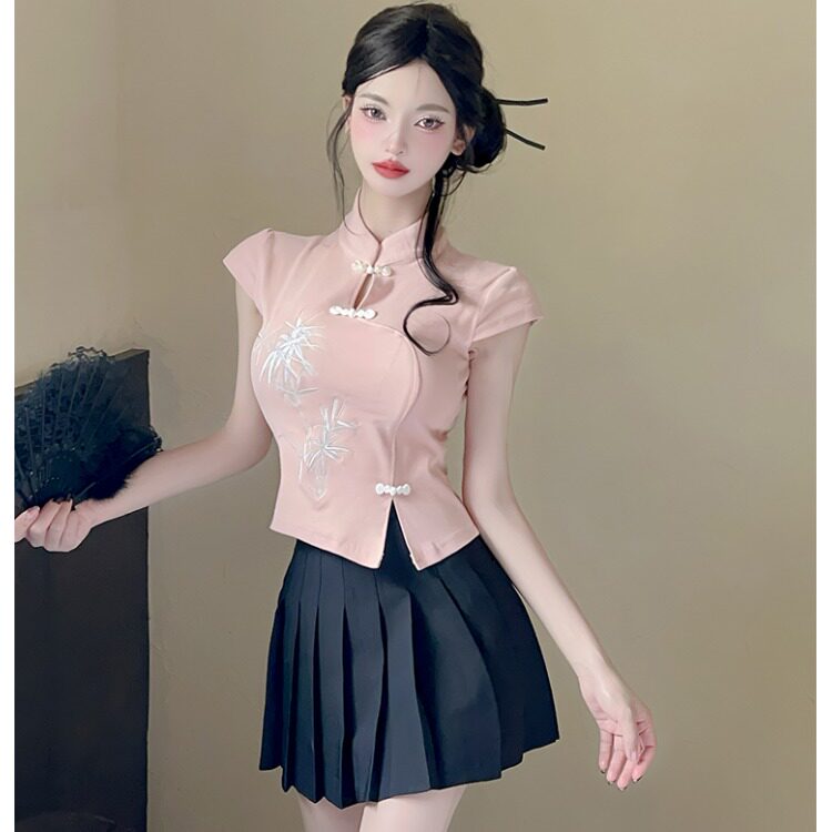 新中式国风刺绣短袖t恤女夏季盘扣旗袍上衣百褶裙工作服两件套装