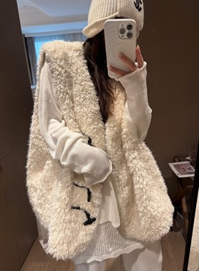 FILLE | 牛角扣皮毛一体马甲 复古保暖宽松外套2025新款无袖外套