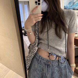 氛围感马海毛套头针织上衣 韩系复古收腰修身 FILLE｜v领短袖 毛衣