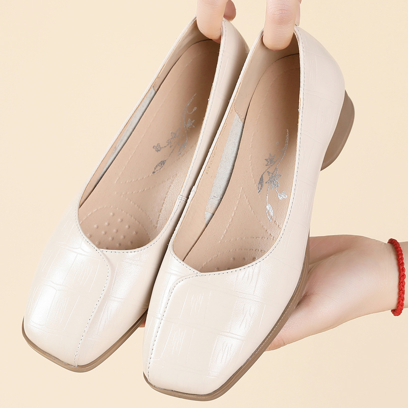 真皮平底单鞋夏季休闲软底妈妈鞋大码浅口方头女鞋一脚蹬通勤皮鞋