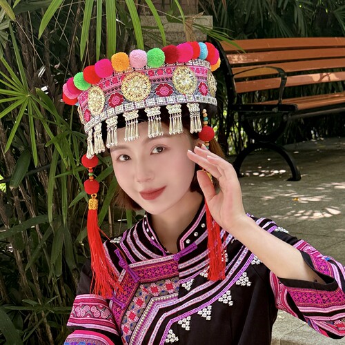 拉祜族哈尼族毛球帽云南少数民族女帽红色双吊穗彩色毛球帽子女帽