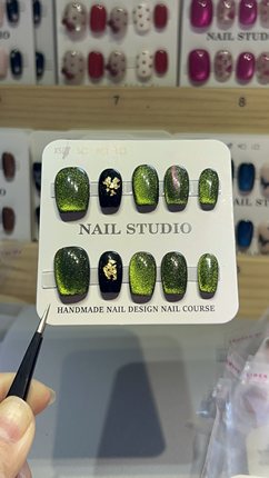 绿色猫眼纯手工穿戴甲高级轻奢风