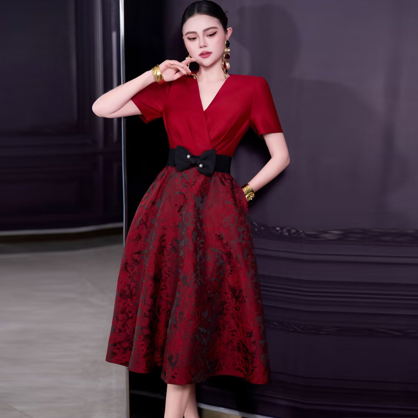 钉珠提花红色连衣裙女秋装新款高端优雅气质收腰宴会敬酒服小礼服,女装/女士精品,连衣裙,淘宝优惠券,粉丝福利购,淘宝优惠卷