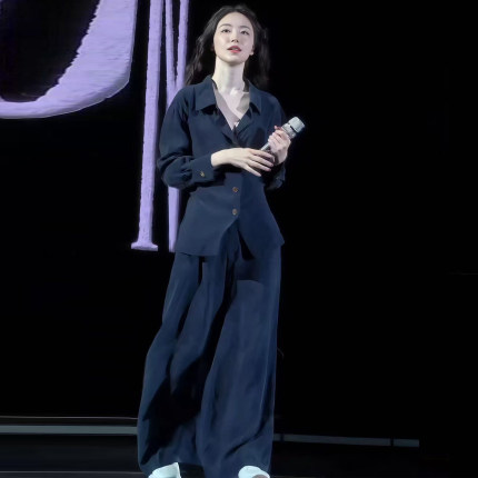 叶舒华同款松弛绒感藏青色衬衫套装女舒适慵懒风翻领长袖宽松阔腿