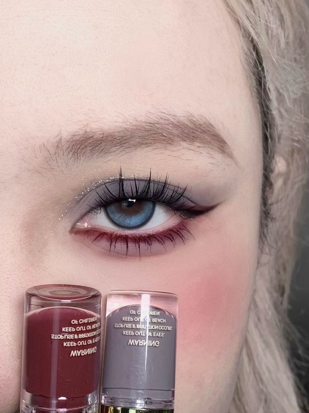 水泥灰酒红辣妹烟熏妆漫画浓颜系ooo液体眼影eiffel love bigben