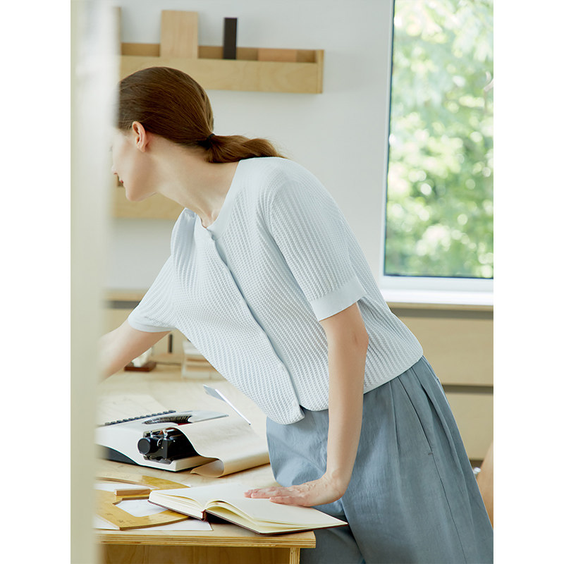 itoshiroshi婴儿蓝37支伊力特纱线齿状肌理感圆领针织开衫