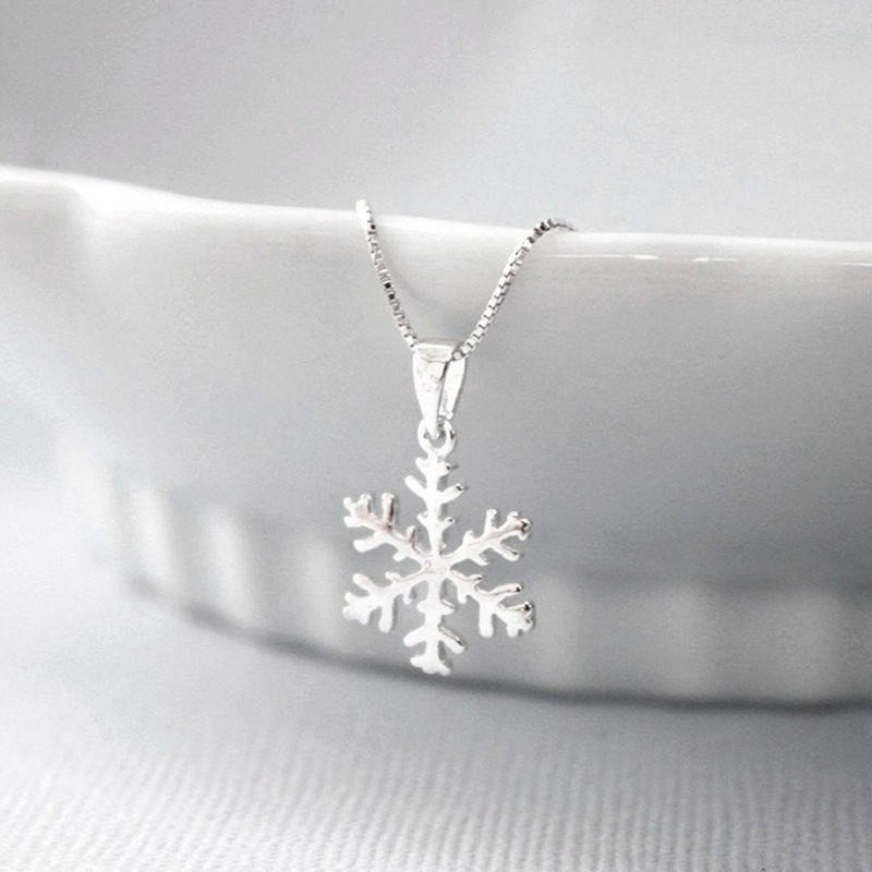romantic snowflake pendant necklace for women silver color