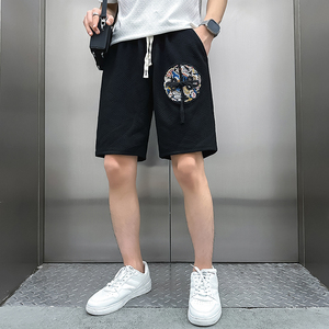 B323-DK22-P48控68社会小伙店主风潮刺绣风休闲短裤五分裤图片