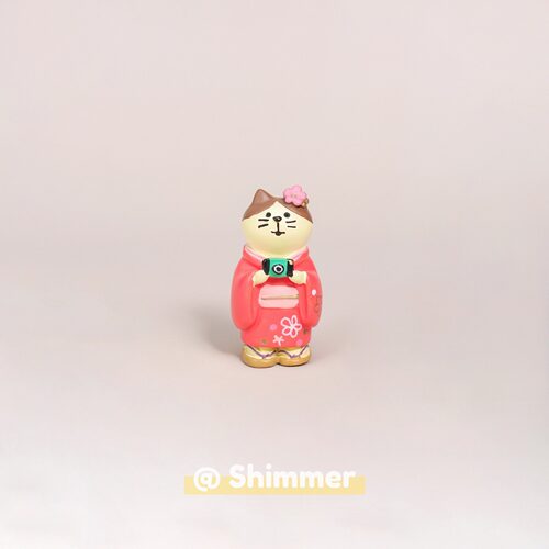 可爱日式和服猫咪摄影师治愈摆件