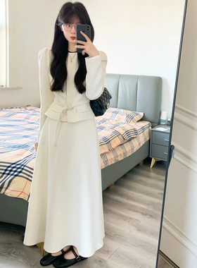 韩系轻熟优雅风白色小香风毛呢套装女秋冬气质名媛收腰显瘦两件套