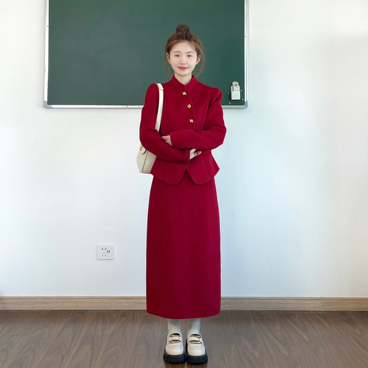 气质穿搭一整套新年战袍红色套装女秋冬小个子毛呢外套半身裙套装,女装/女士精品,时尚套装,淘宝优惠券,粉丝福利购,淘宝优惠卷