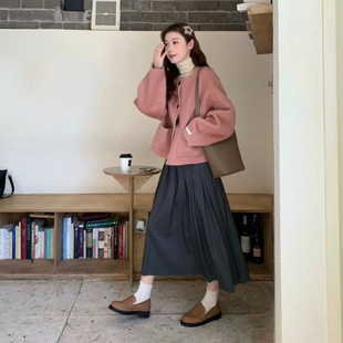 粉色短款毛呢外套女 圆领单排扣小个子温柔韩系短呢子大衣秋冬