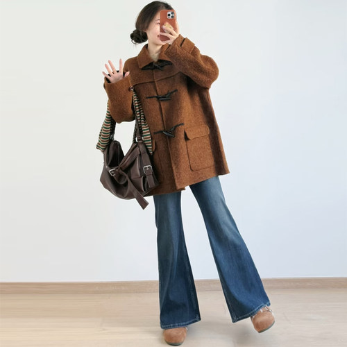 美拉德风棕色牛角扣宽松毛呢外套