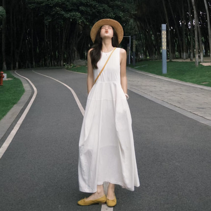 法式白色无袖背心连衣裙女夏季新款高级感收腰显瘦小个子气质长裙