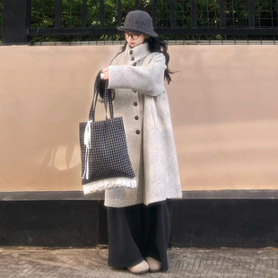 温柔慵懒风灰色翻领毛呢外套女秋冬韩系复古设计感中长款呢子大衣