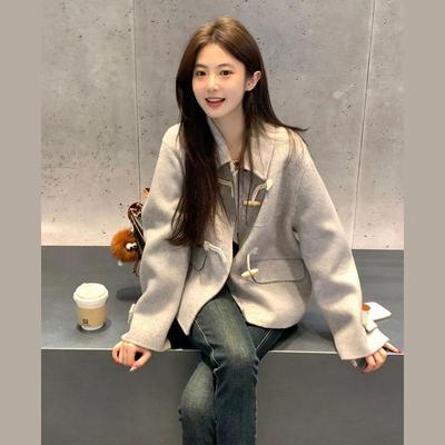 短款呢子大衣灰色牛角扣毛呢外套