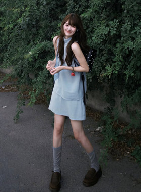 韩系浅蓝挂脖两件套女夏小个子