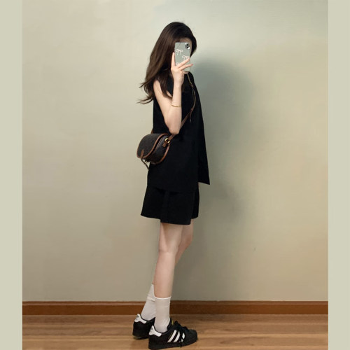 韩系黑色马甲短裤两件套女显瘦