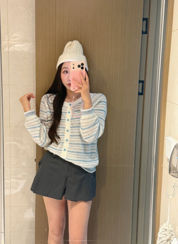 MIDO家 2026新款韩版宽松显瘦百搭单排扣彩色条纹长袖毛衣女上衣