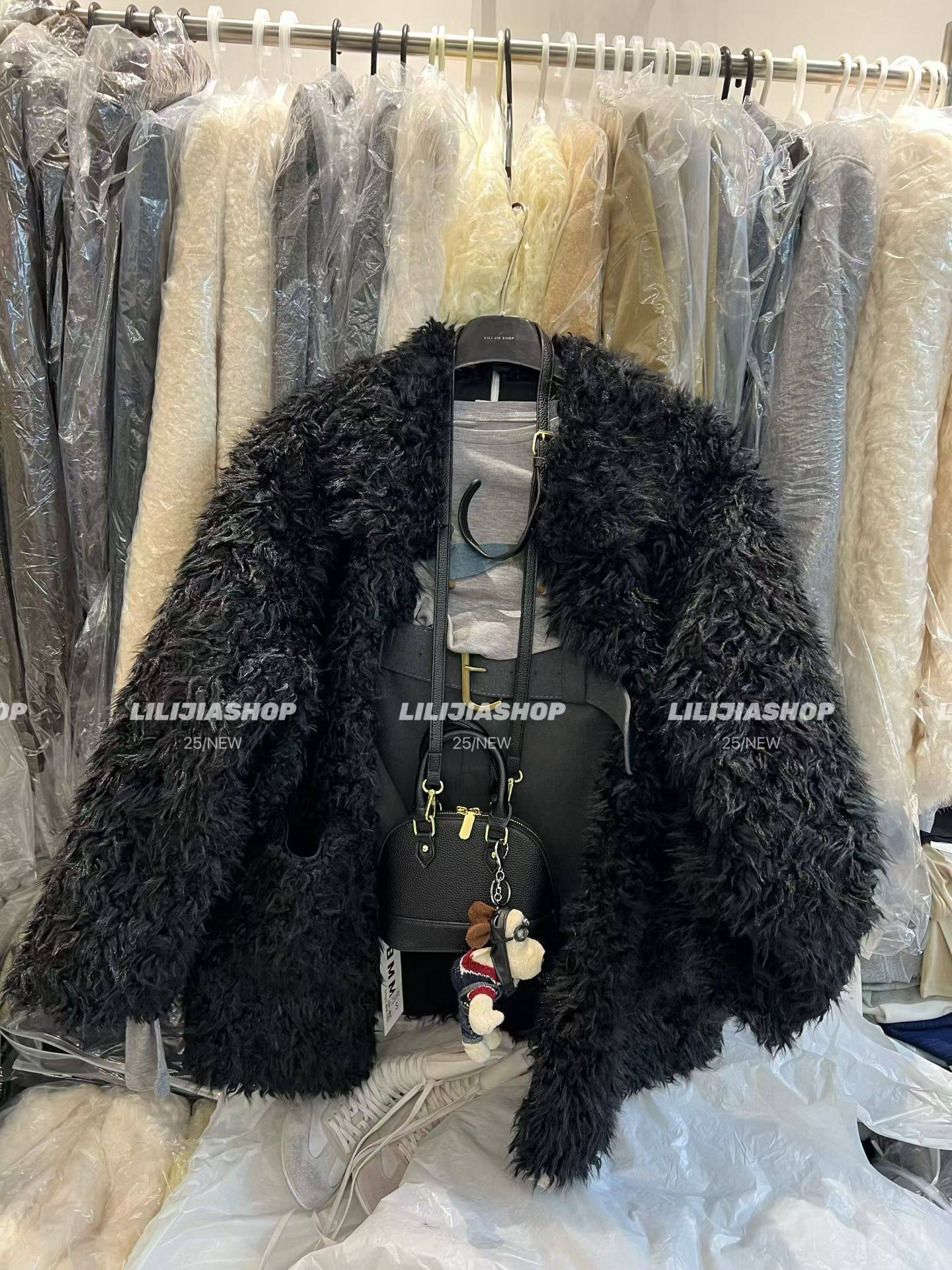 MIDO家 2025冬季新款皮草外套环保羊卷毛皮毛一体中长款宽松大衣,女装/女士精品,棉衣/棉服,淘宝优惠券,粉丝福利购,淘宝优惠卷