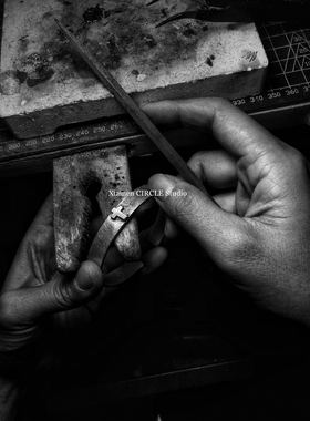 小众银饰十字架复古暗黑肌理手镯