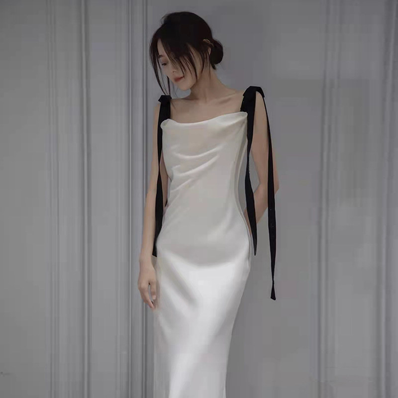 프랑스어 간단한 새틴 라이트 웨딩 드레스 새로운 스타일 우아하고 슬림 연회 이브닝 드레스 하이 엔드 라이트 럭셔리 틈새 여성