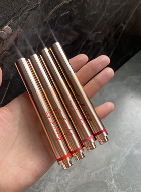 悦芙媞丝印雾感唇膏2g小细管