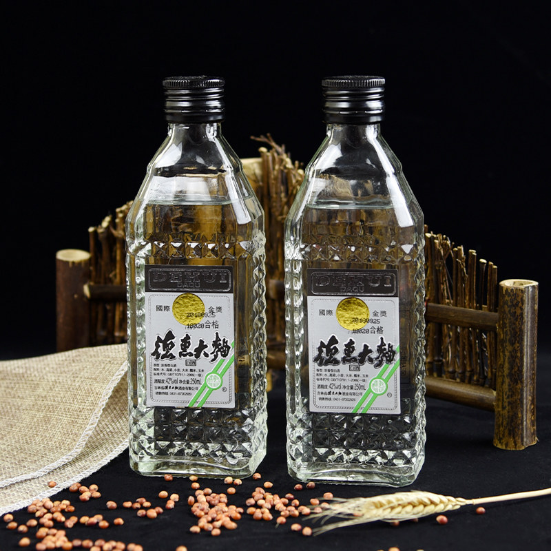 德惠大曲小方瓶42度浓香型纯粮酒口粮酒光瓶酒吉林名酒特价保真