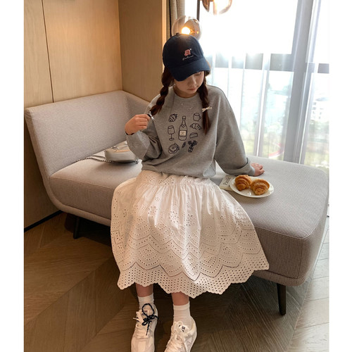 韩版卡通刺绣圆领高级灰卫衣