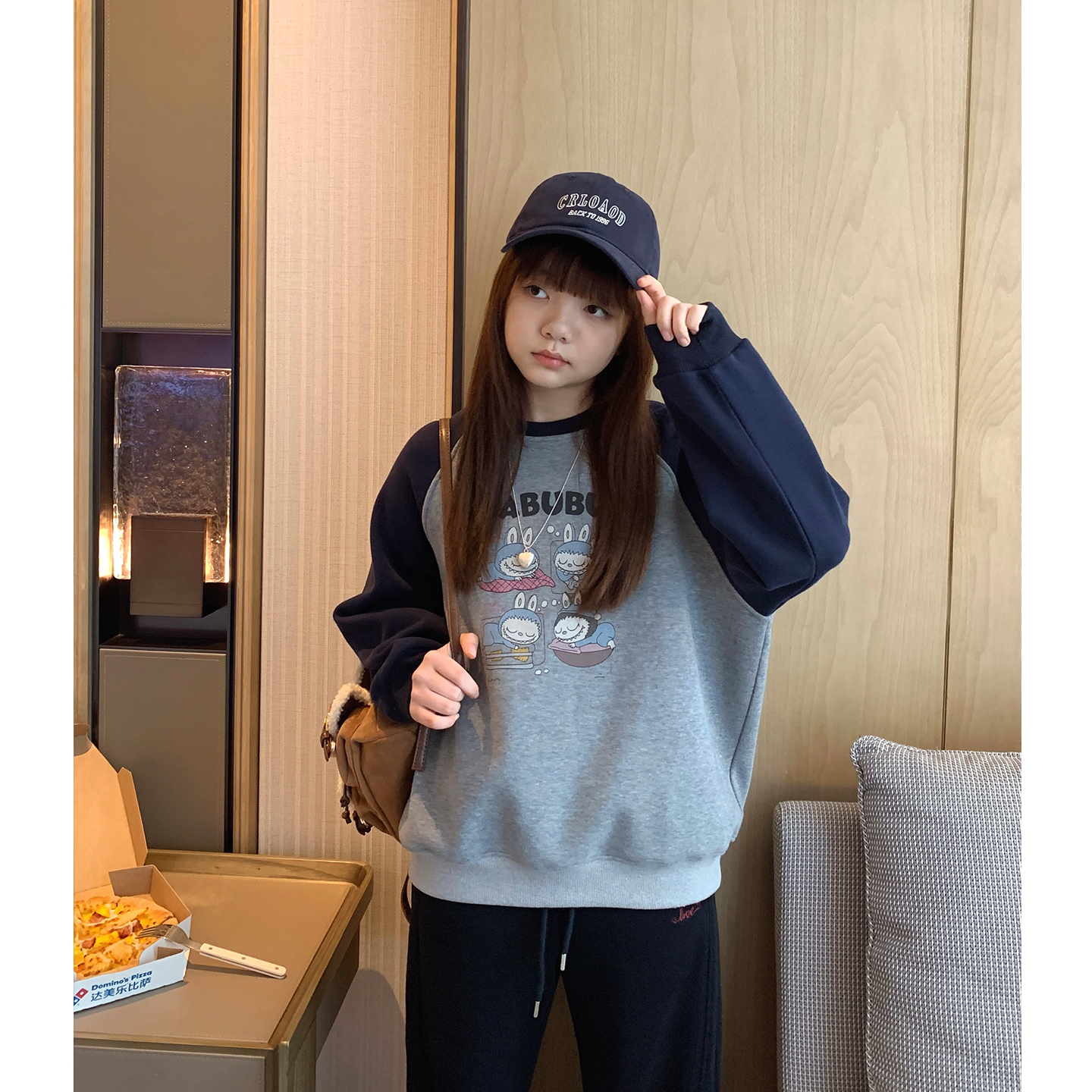 韩版时尚保暖加绒卡通插肩袖卫衣