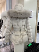 2025 狐狸毛腰带帽羽绒服韩系温柔风保暖毛领连帽收腰白鸭绒女冬