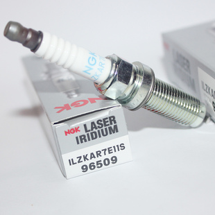 NGK铱铂金火花塞ILZKAR7E11S 96509适用于混动本田2.0L四缸发动机