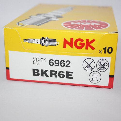 NGK火花塞羚羊雨燕宝来速腾捷达