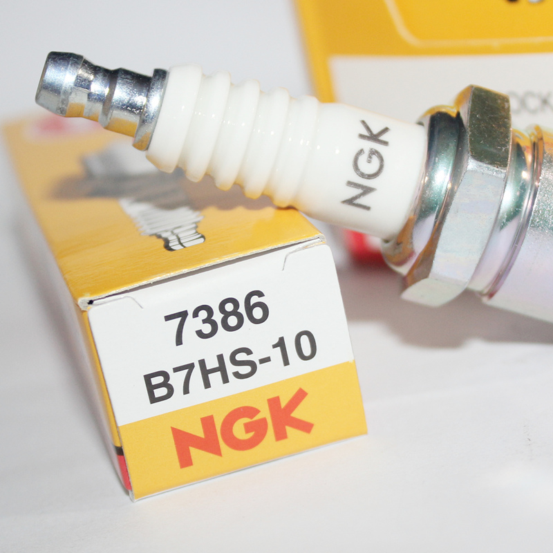 ngk火花塞b7hs-10两冲水星百胜