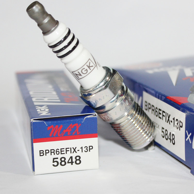 老捷豹3.0L福克斯火花塞NGK