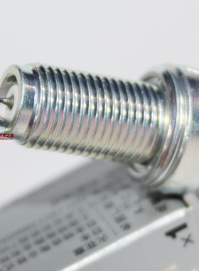 NGK竞技铱金火花塞PMR9B适用CR8EB CR8EKB CR9EB CR9EKB CR9EIB-9