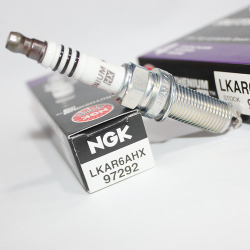 NGK HX双钌金火花塞LKAR6AHX 97292适用天籁卡罗拉雷凌奇骏RAV4