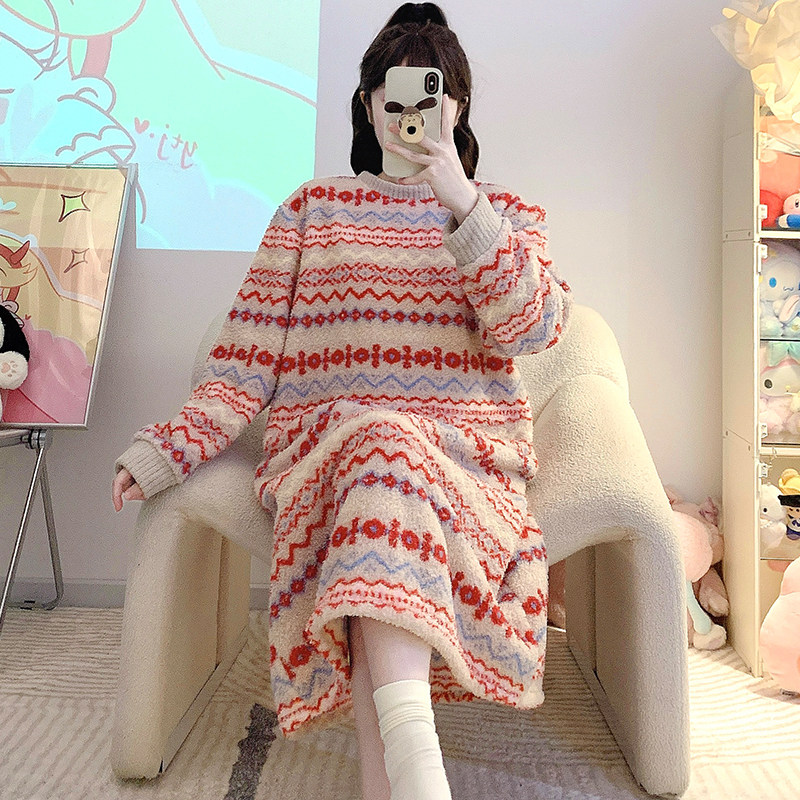甜美睡裙女秋冬季珊瑚绒加厚大码200斤中长款宽松法兰绒睡衣孕妇