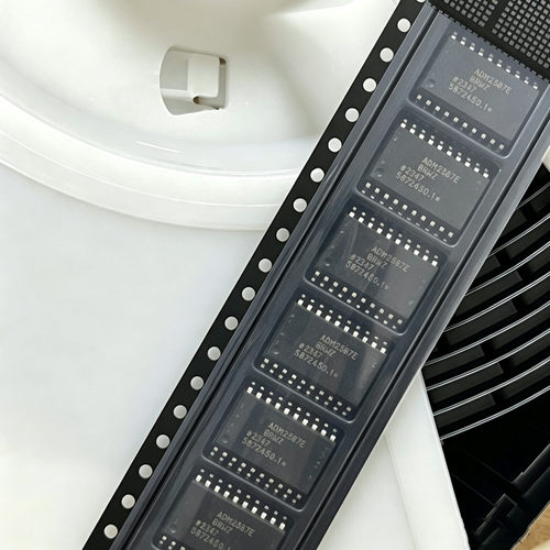 ADM2587EBRWZ 原装正品 贴片SOIC-20-300mil RS-485收发器芯片