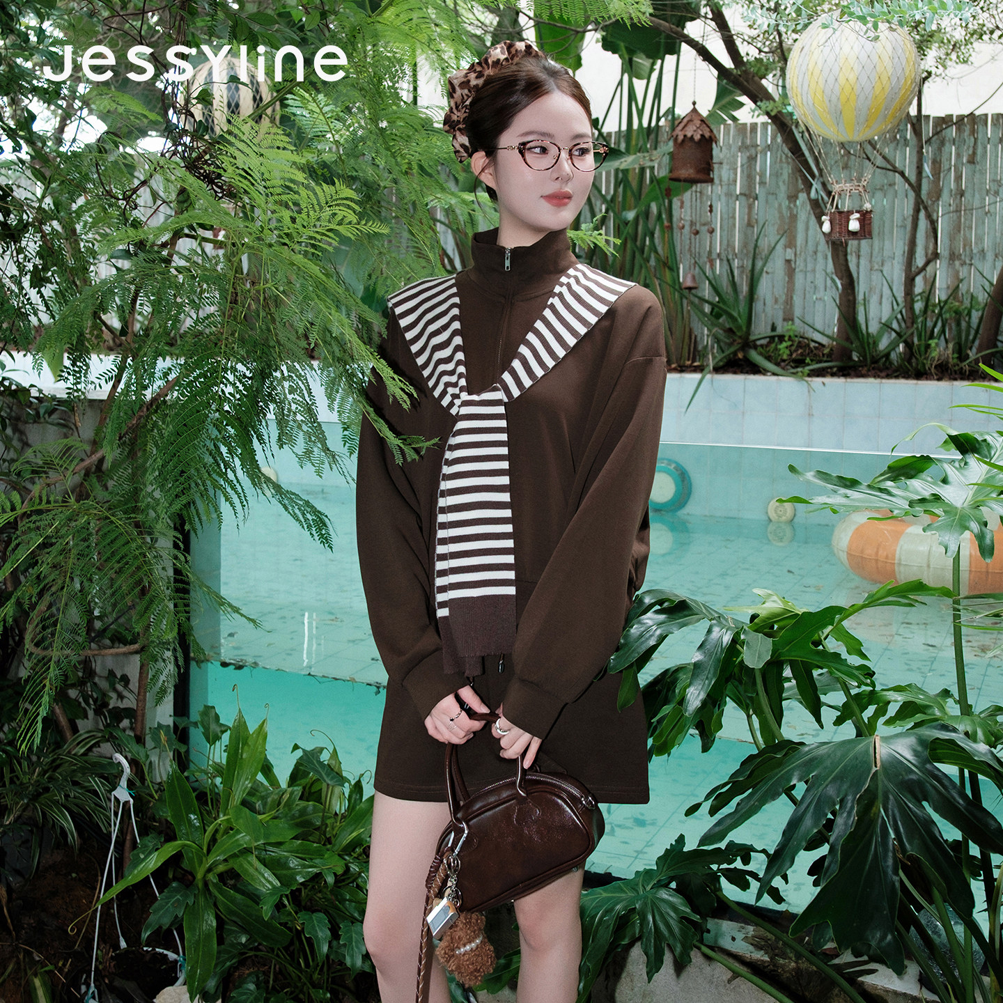 jessyline杰茜莱2026秋季新款时尚休闲披肩穿搭卫衣半身裙套装女