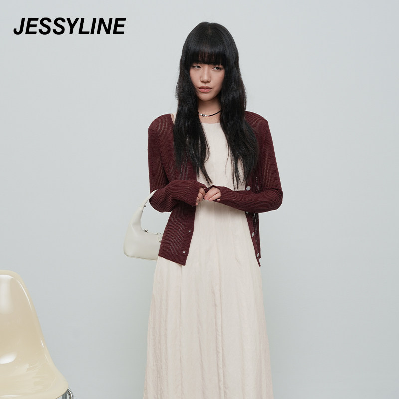 jessyline绝美春秋款 杰茜莱酒红色气质小个子短款针织开衫女毛衣