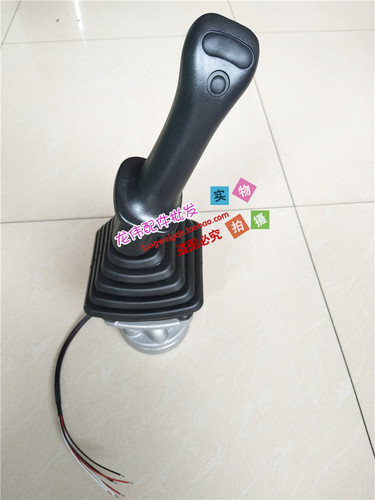 挖掘机现代R215/220-9/R225LC/305-9三按钮先导阀手柄 操作杆总成