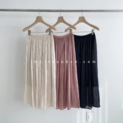 imLin ：韩国代购  raust 仙仙的珠光面料 褶皱松紧腰半身裙