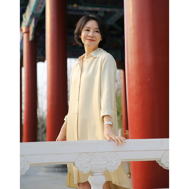 气质连衣裙女2025秋天新款翻领垂感小众优雅气质名媛风衬衫裙