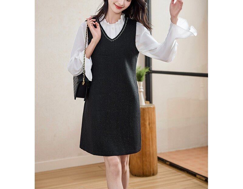 秋冬新款2024年无袖v领马甲连衣裙女高级感小个子气质百搭背心裙