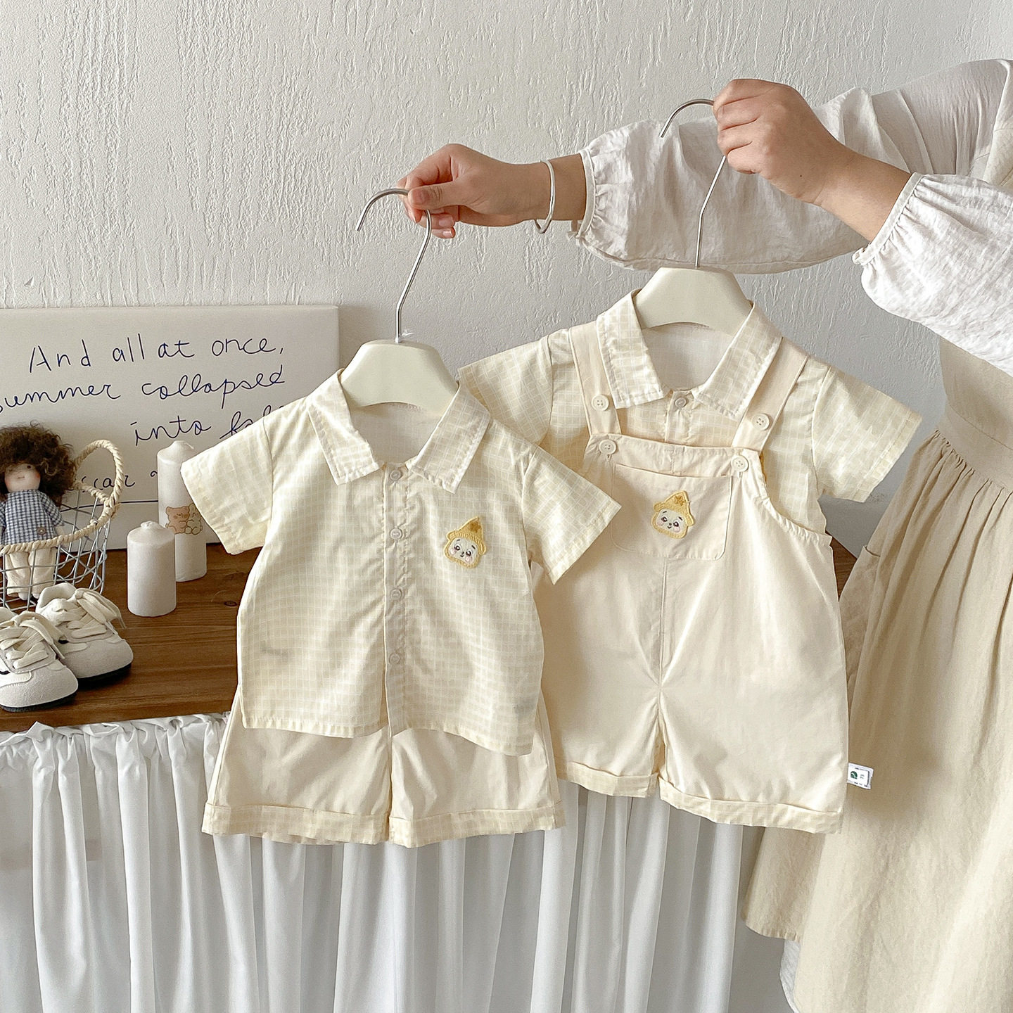 男童夏季衬衫套装婴儿薄款短袖格子上衣宝宝纯棉卡通背带裤两件套