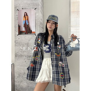 S3516. KAKAMEE 秋新品 卡通KT蝴蝶结格纹衬衫 配胸针