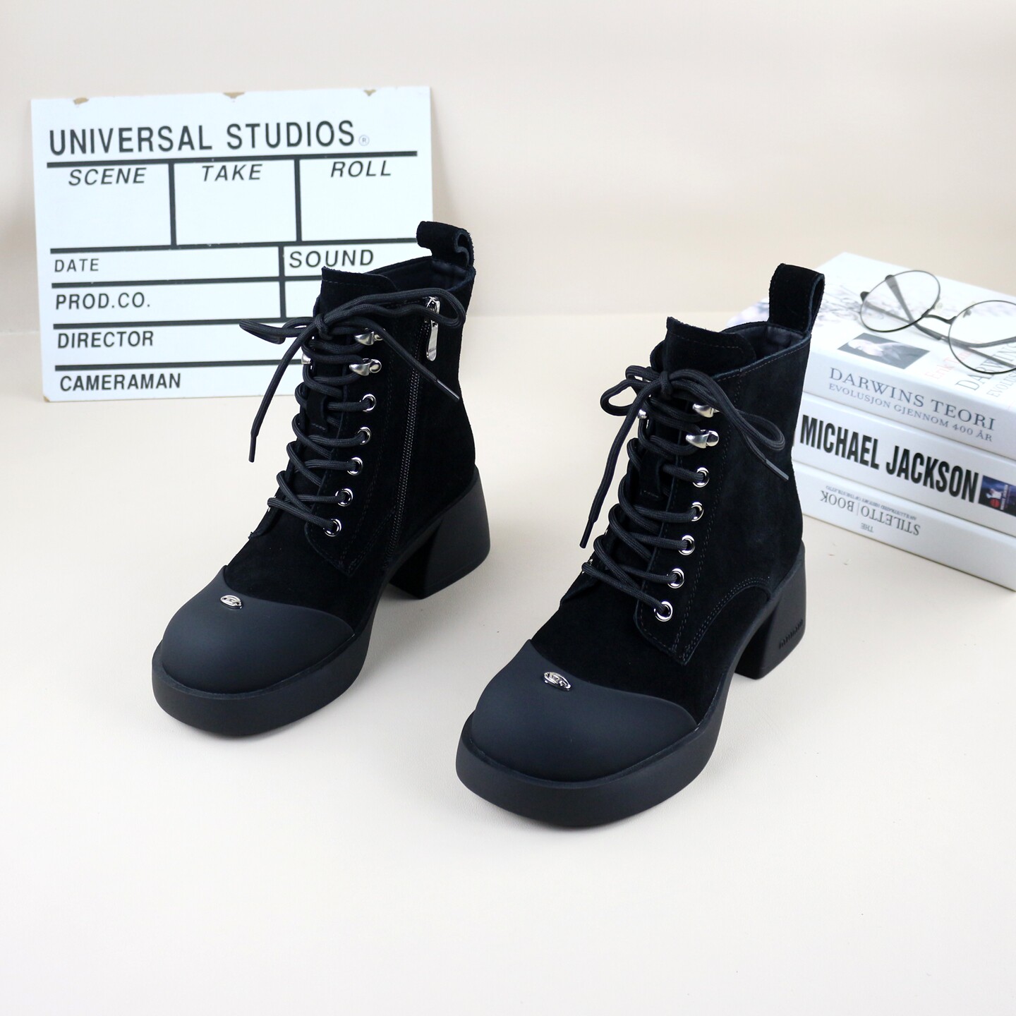 15真皮磨砂牛皮秋冬季新款撤柜加绒粗跟显瘦时尚百搭女休闲马丁靴,女鞋,马丁靴,淘宝优惠券,粉丝福利购,淘宝优惠卷